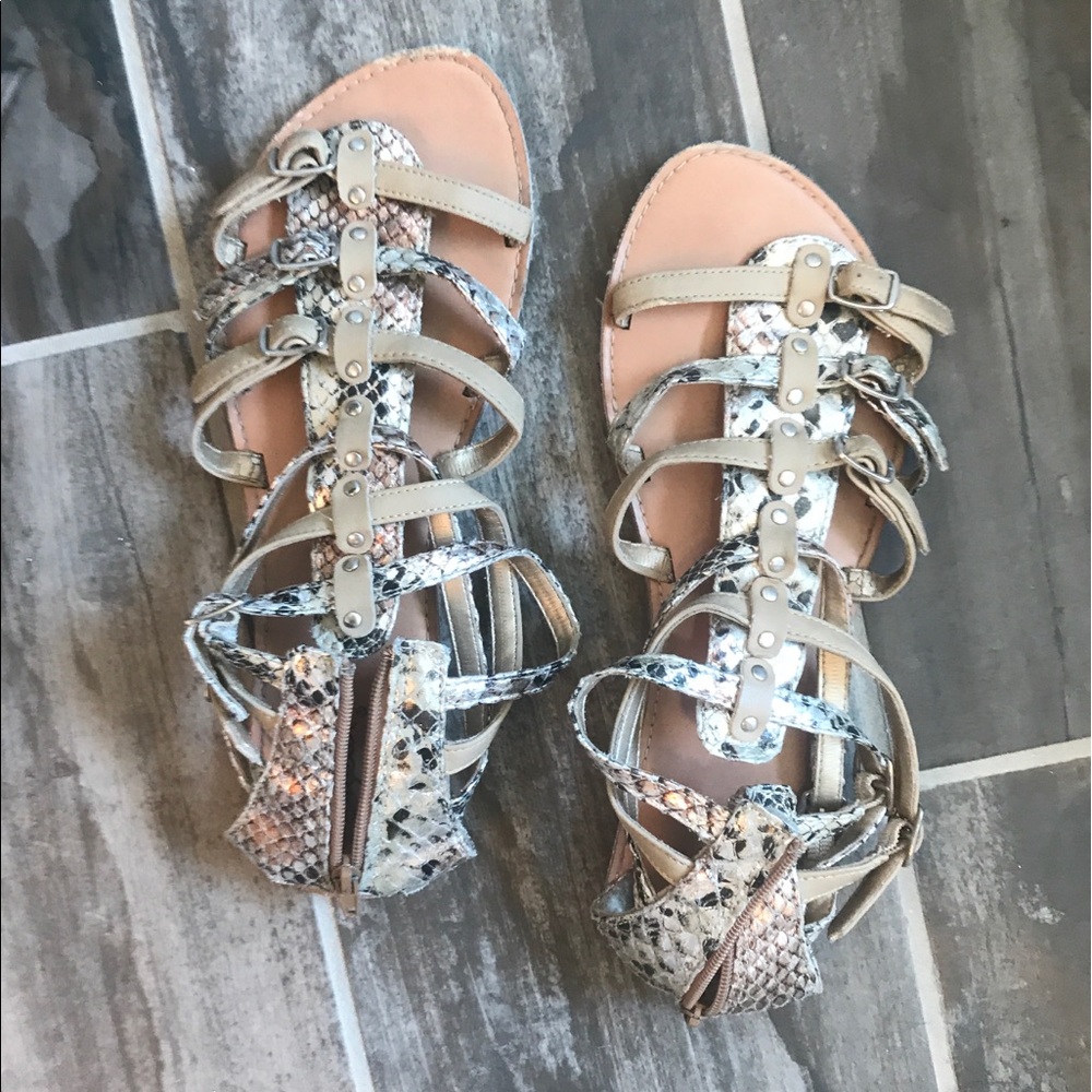 Women’s sandals